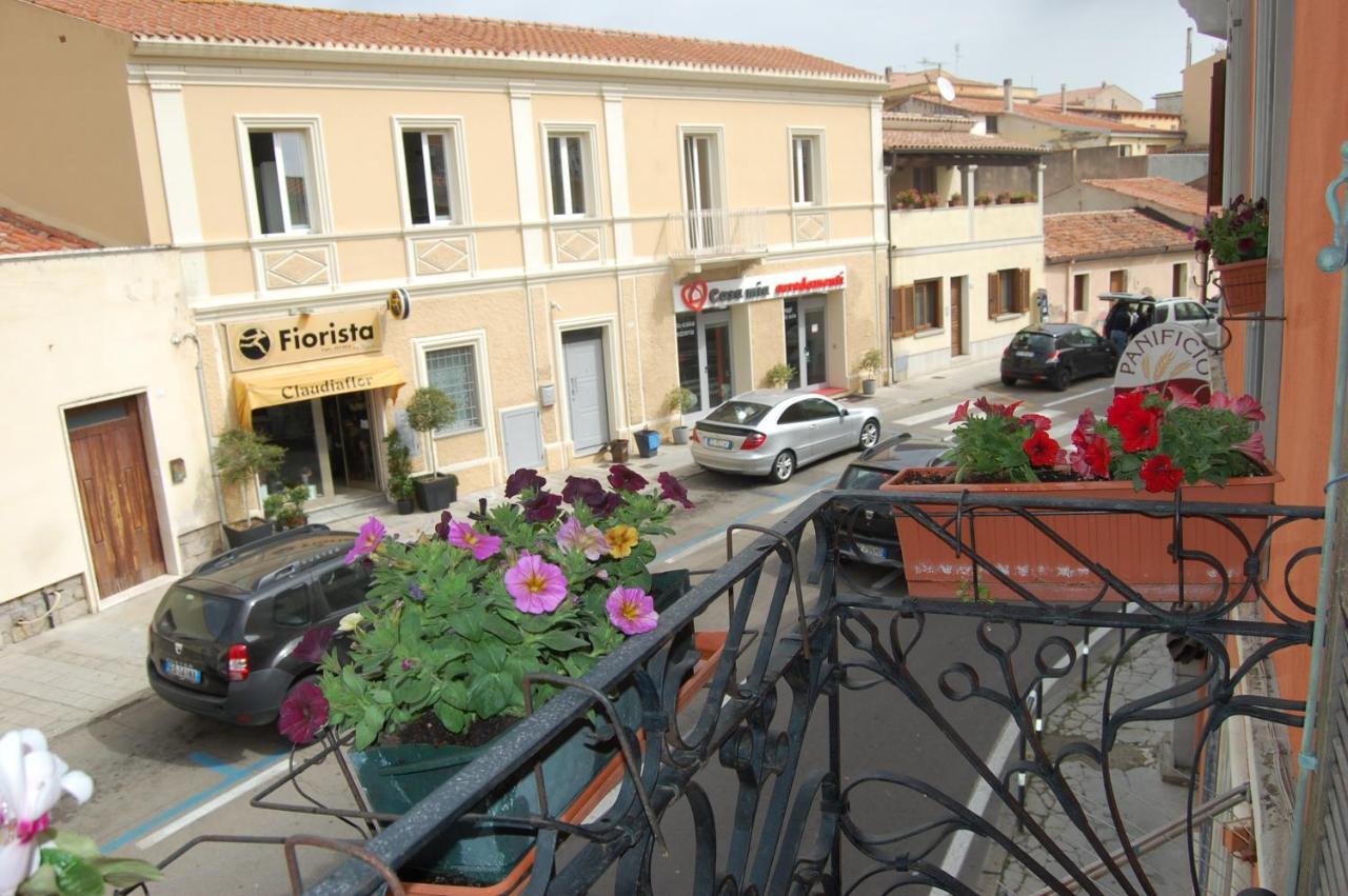 Hotel Casa Satta 1925 Olbia Exterior foto